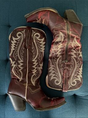 Women’s Western Cowboy Boots - Dan Post size 10 Red Burgundy Leather snip toe